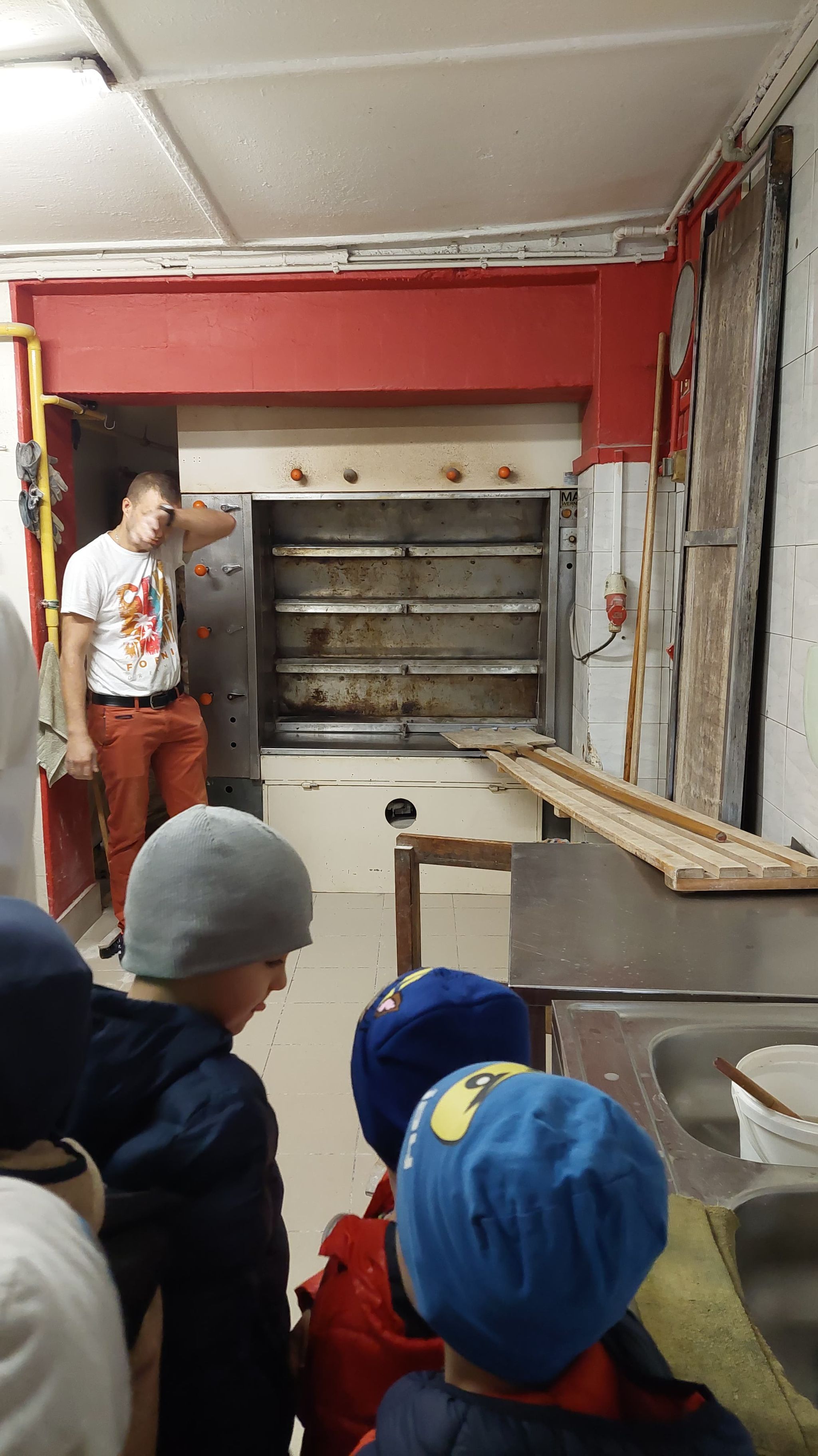 Przedszkolaki wybrały się z wizytą do Piekarni Jo-Mar w Gogołowej