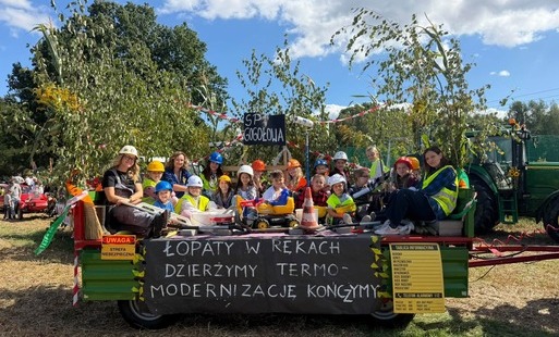 Zdjęcie do Nasi uczniowie i nauczyciele na Gminnych Dożynkach! &nbsp;